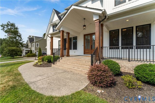 17006 Shoreland Dr, Moseley, VA 23120