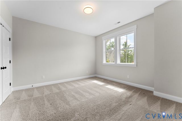 17006 Shoreland Dr, Moseley, VA 23120