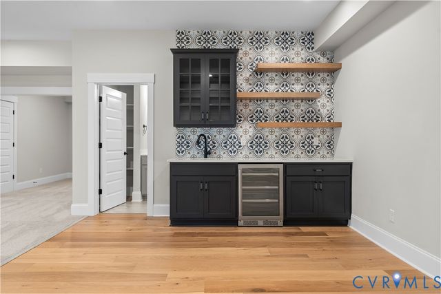 17006 Shoreland Dr, Moseley, VA 23120