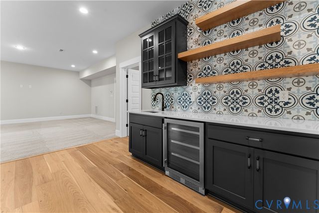 17006 Shoreland Dr, Moseley, VA 23120