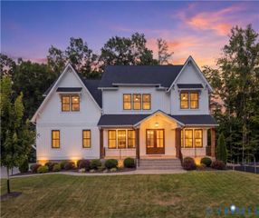 17006 Shoreland Dr, Moseley, VA 23120