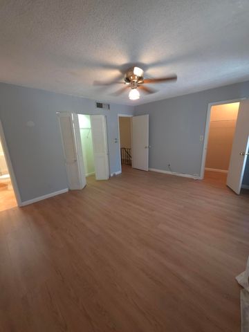 1001 THREE ISLANDS Boulevard 36, Hallandale Beach, FL 33009