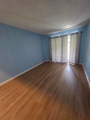 1001 THREE ISLANDS Boulevard 36, Hallandale Beach, FL 33009