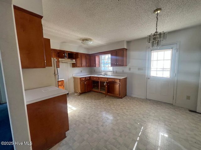 2302 Fitch Drive E, Wilson, NC 27893