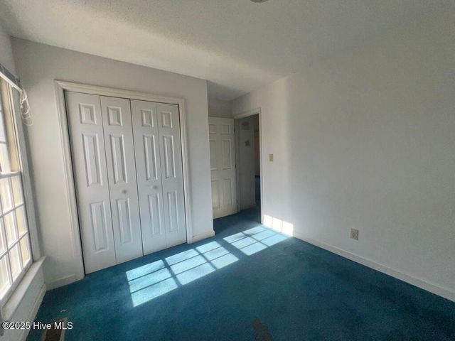 2302 Fitch Drive E, Wilson, NC 27893