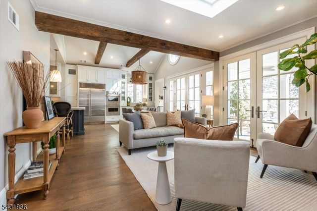 19 Hamilton Rd, Glen Ridge Boro Twp., NJ 07028