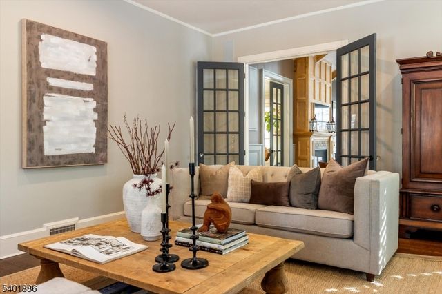 19 Hamilton Rd, Glen Ridge Boro Twp., NJ 07028