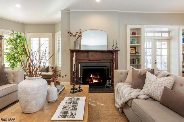 19 Hamilton Rd, Glen Ridge Boro Twp., NJ 07028