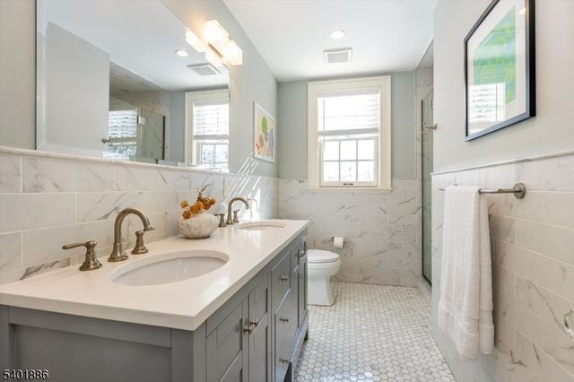 19 Hamilton Rd, Glen Ridge Boro Twp., NJ 07028