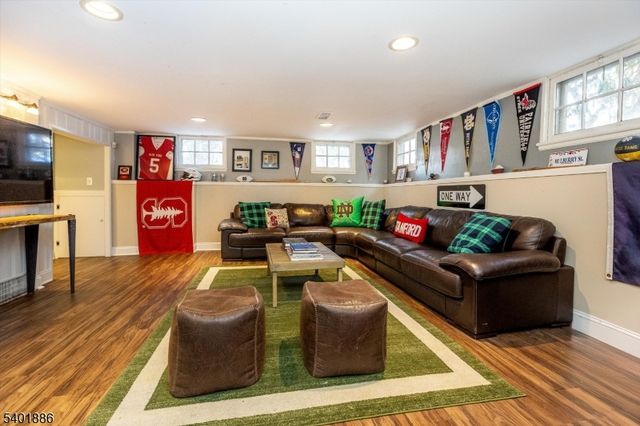 19 Hamilton Rd, Glen Ridge Boro Twp., NJ 07028