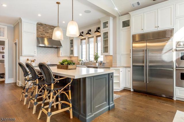 19 Hamilton Rd, Glen Ridge Boro Twp., NJ 07028