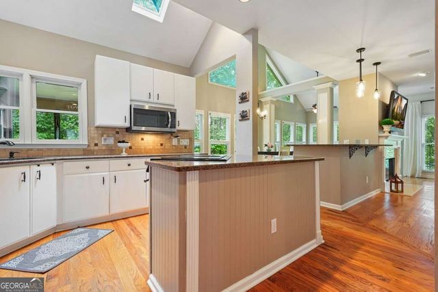 1038 Longwood Drive, Woodstock, GA 30189