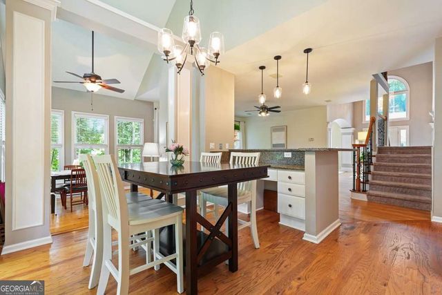 1038 Longwood Drive, Woodstock, GA 30189