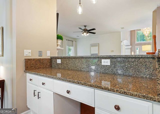 1038 Longwood Drive, Woodstock, GA 30189