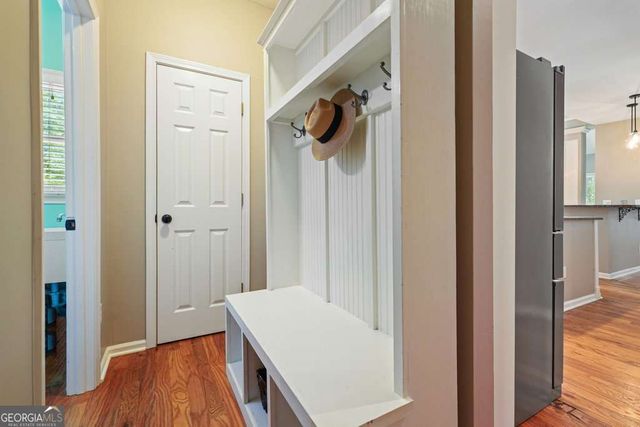 1038 Longwood Drive, Woodstock, GA 30189
