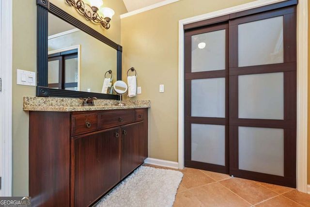 1038 Longwood Drive, Woodstock, GA 30189