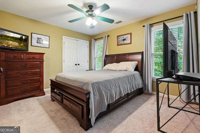 1038 Longwood Drive, Woodstock, GA 30189
