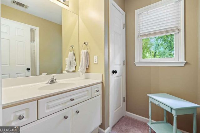 1038 Longwood Drive, Woodstock, GA 30189