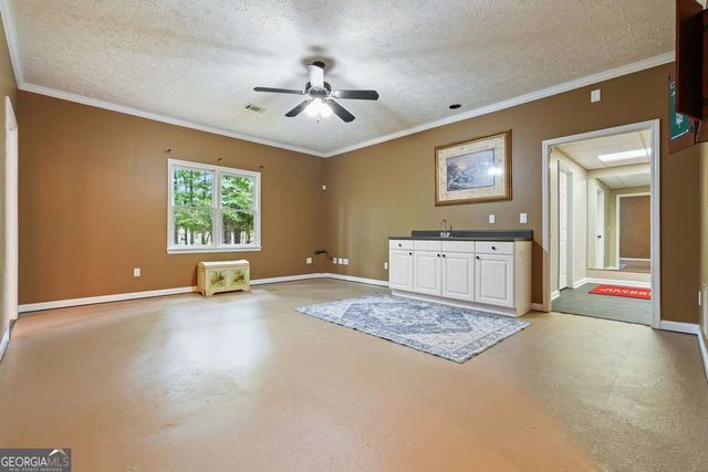 1038 Longwood Drive, Woodstock, GA 30189