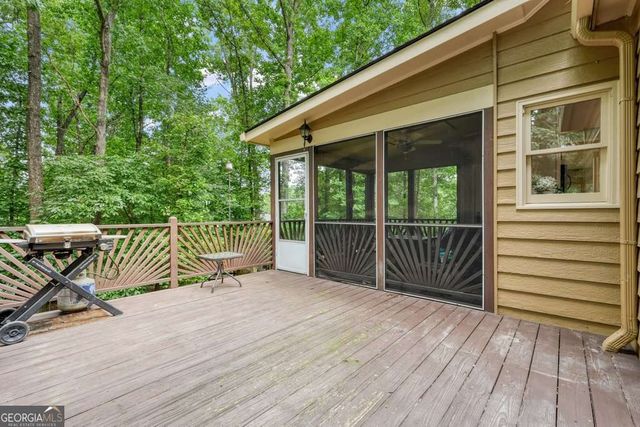 1038 Longwood Drive, Woodstock, GA 30189