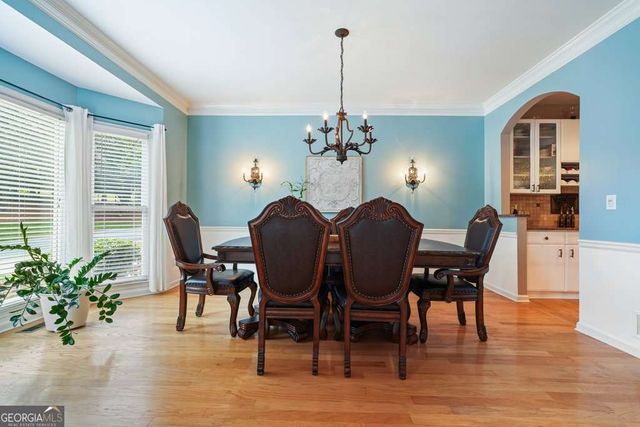 1038 Longwood Drive, Woodstock, GA 30189