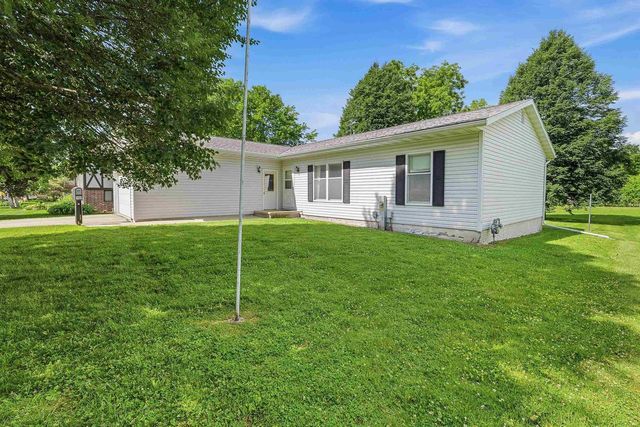 700 S Lincoln Avenue, Beaver Dam, WI 53916