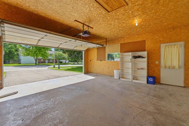 700 S Lincoln Avenue, Beaver Dam, WI 53916