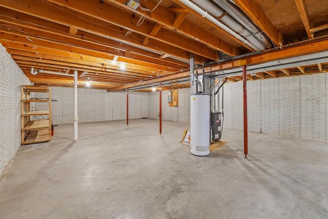 700 S Lincoln Avenue, Beaver Dam, WI 53916