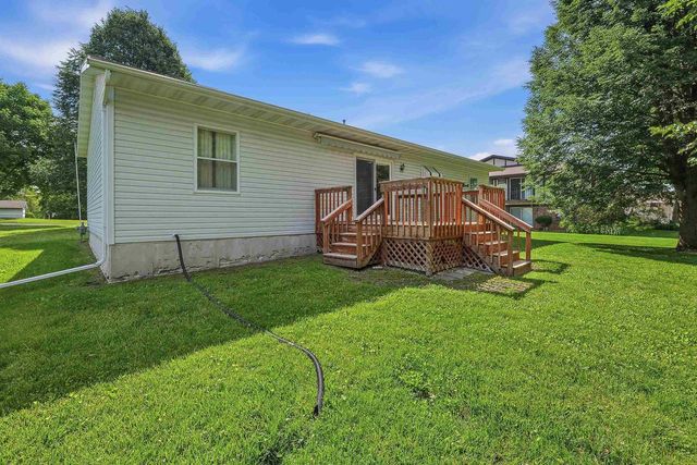 700 S Lincoln Avenue, Beaver Dam, WI 53916