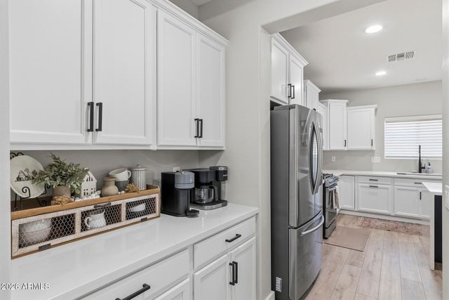9336 W GEORGIA Avenue, Glendale, AZ 85305