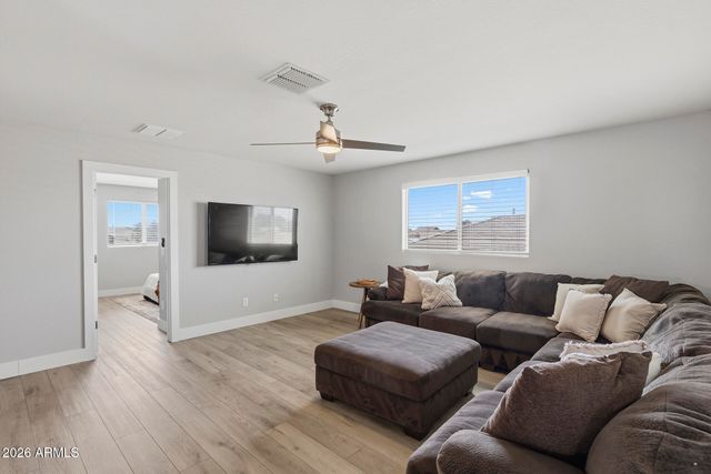 9336 W GEORGIA Avenue, Glendale, AZ 85305