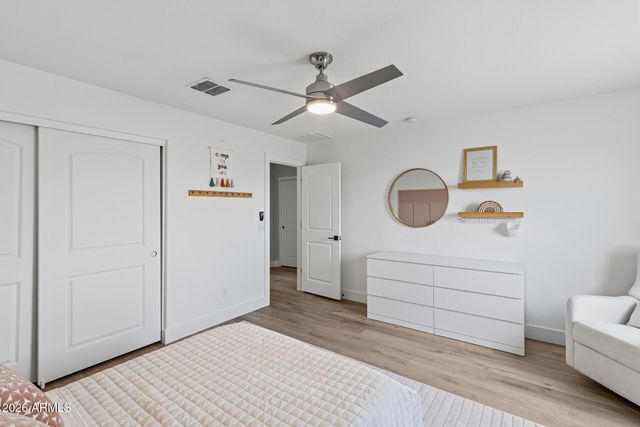 9336 W GEORGIA Avenue, Glendale, AZ 85305