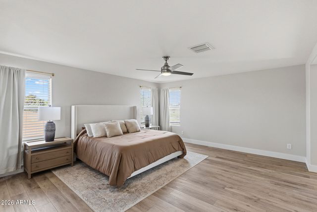 9336 W GEORGIA Avenue, Glendale, AZ 85305