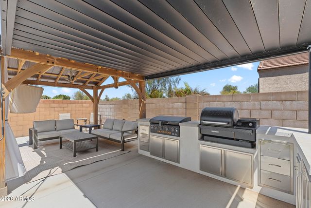 9336 W GEORGIA Avenue, Glendale, AZ 85305