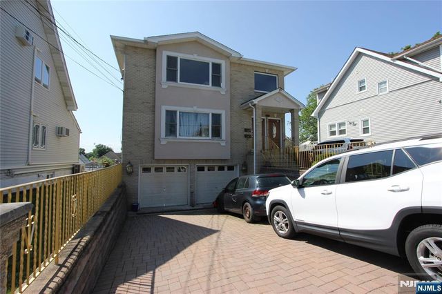 130 Orchard Street, Elmwood Park, NJ 07407