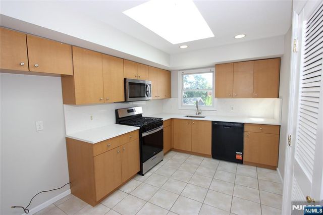 130 Orchard Street, Elmwood Park, NJ 07407