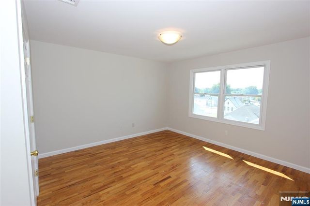 130 Orchard Street, Elmwood Park, NJ 07407