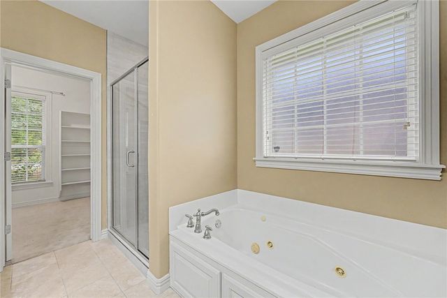 2391 N Water Oak Drive, Fayetteville, AR 72704
