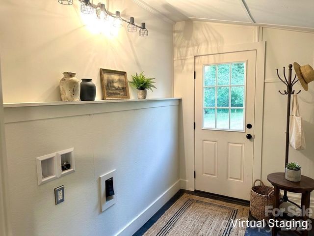 908 E 1st Street, Newton, NC 28658