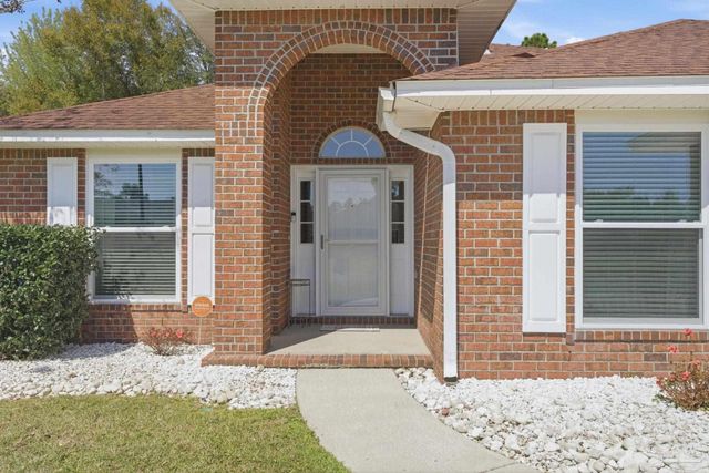 10736 Crosscut Dr, Pensacola, FL 32506