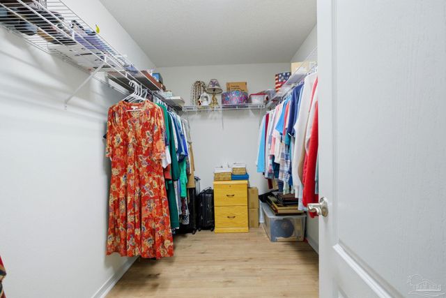 10736 Crosscut Dr, Pensacola, FL 32506