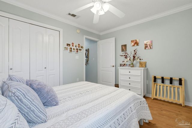 10736 Crosscut Dr, Pensacola, FL 32506