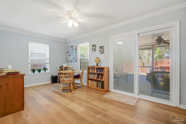 10736 Crosscut Dr, Pensacola, FL 32506