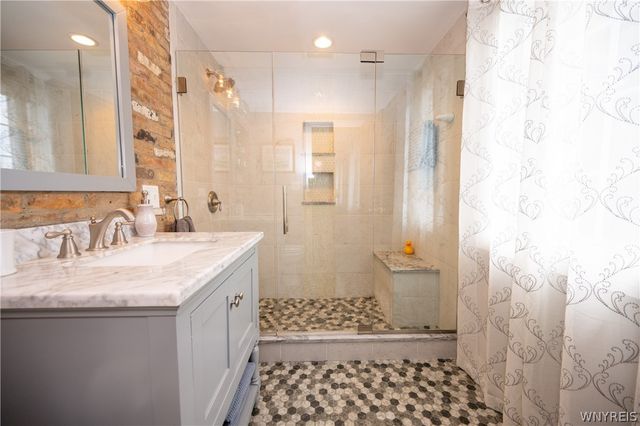 5217 Tonawanda Creek Road, Pendleton, NY 14120