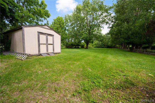 5217 Tonawanda Creek Road, Pendleton, NY 14120