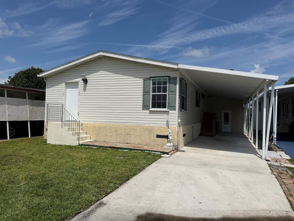 2321 SW 85th Avenue, Davie, FL 33324