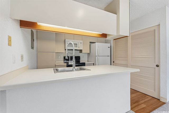 94-1004 Kaukahi Place K11, Waipahu, HI 96797