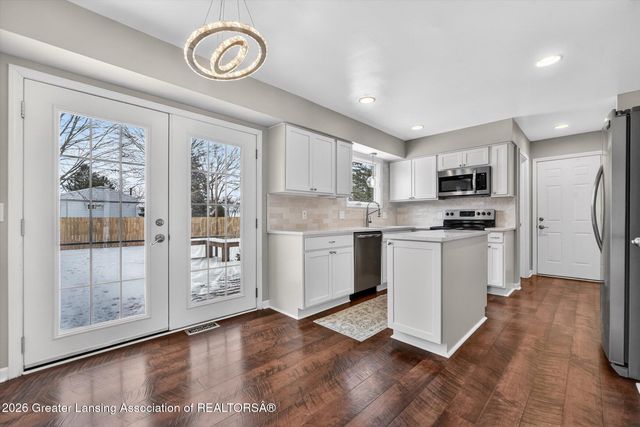 1140 Shelter Lane, Lansing, MI 48912