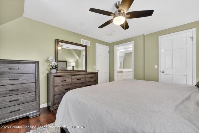 1140 Shelter Lane, Lansing, MI 48912