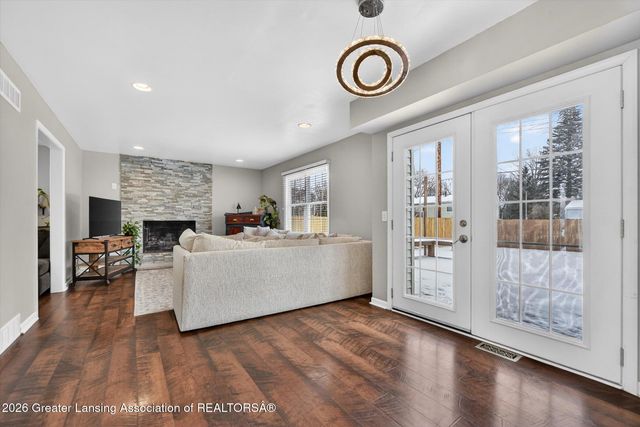 1140 Shelter Lane, Lansing, MI 48912